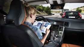 Google's gesture-based vehicle patent a great excuse for dancing in your car
